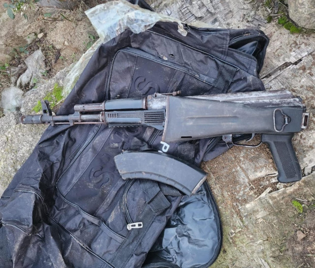 Məhkumun gizlətdiyi "Kalaşnikov" qəbiristanlıqda aşkarlandı  - BİRGƏ ƏMƏLİYYAT